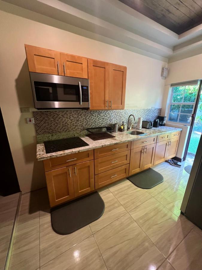 Kingston Oasis One Bedroom Ngoại thất bức ảnh