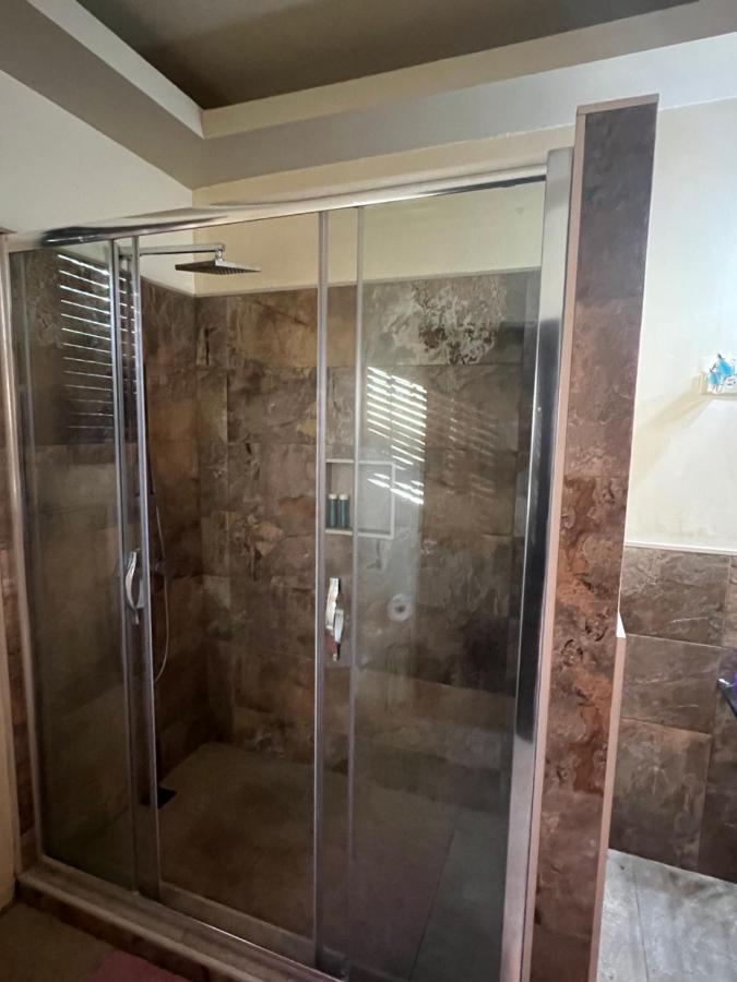 Kingston Oasis One Bedroom Ngoại thất bức ảnh